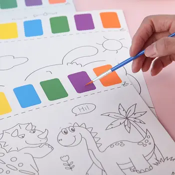 Художник, раскрашивающий играчки за детска градина, хартия за colorization бои и четка, акварелна хартия, хартия за рисуване, чист набор от хартия за рисуване драскулки